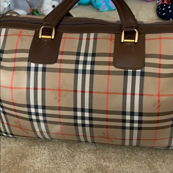 Authentic Burberry Vintage Travelling Bag!!! - Picture 7 of 7